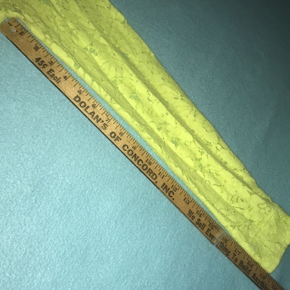 VOLCOM lace floral blouse chartreuse colored button up long sleeve NEW size S - Picture 9 of 10